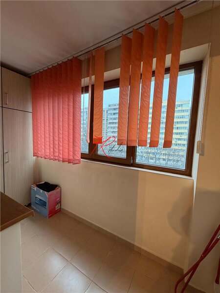 Obor Vanzare apartament 2 camere decomandat